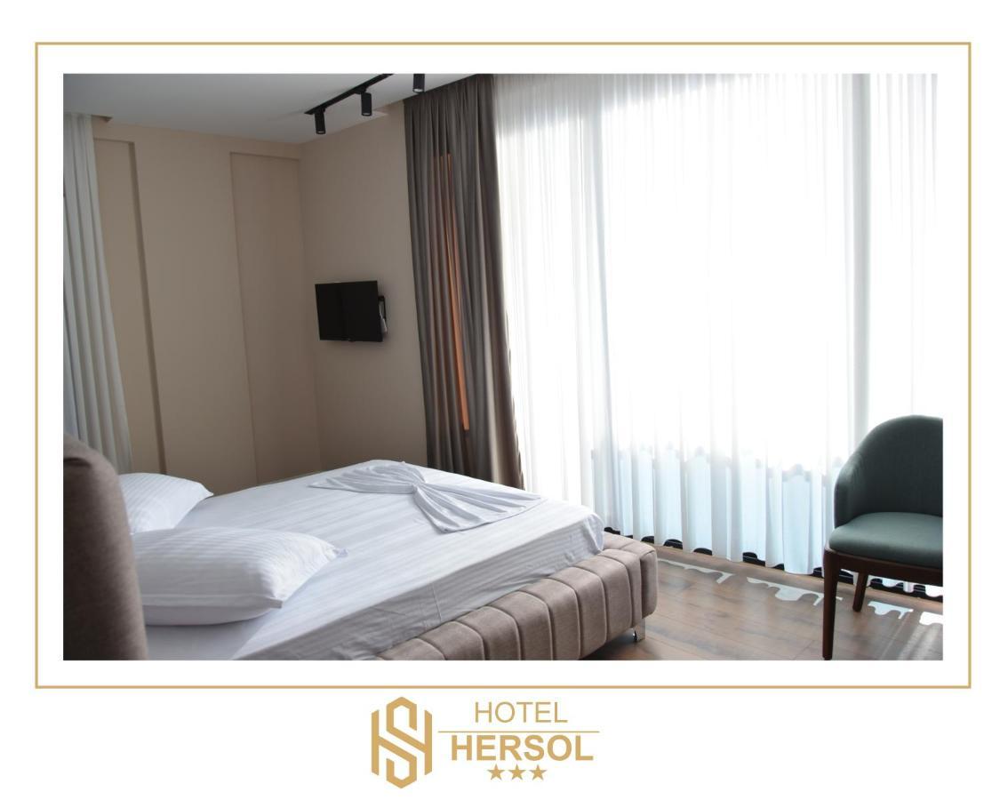 Hotel Hersol Durrës Esterno foto