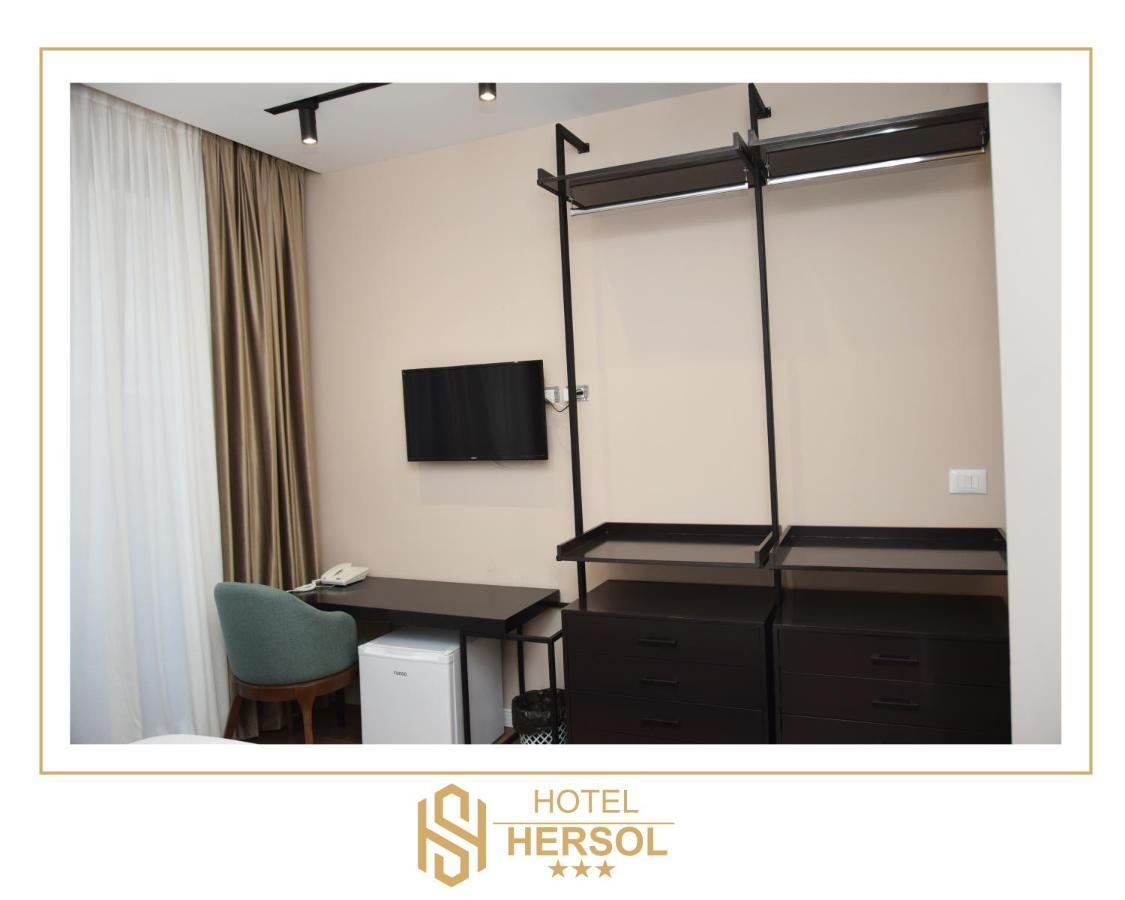 Hotel Hersol Durrës Esterno foto