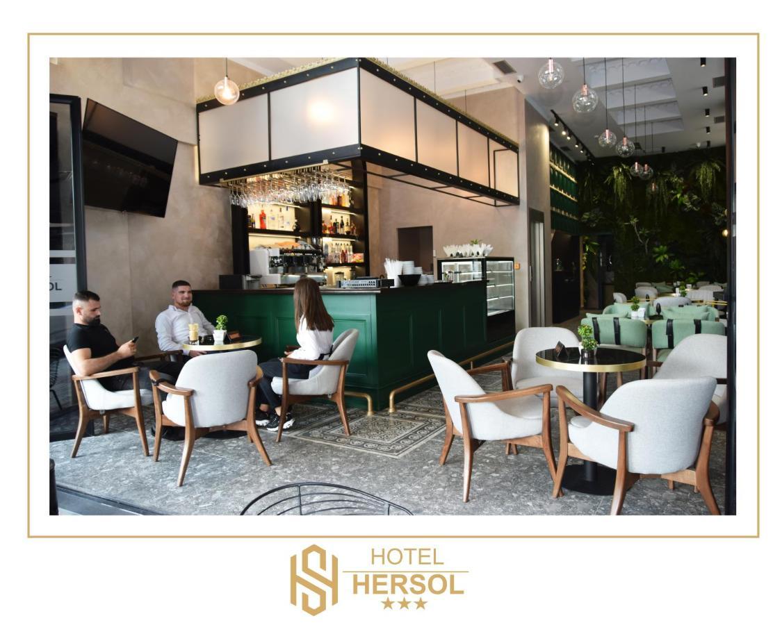 Hotel Hersol Durrës Esterno foto