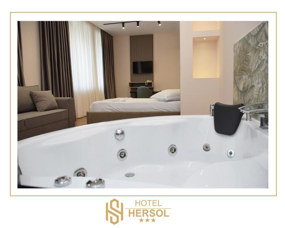 Hotel Hersol Durrës Esterno foto